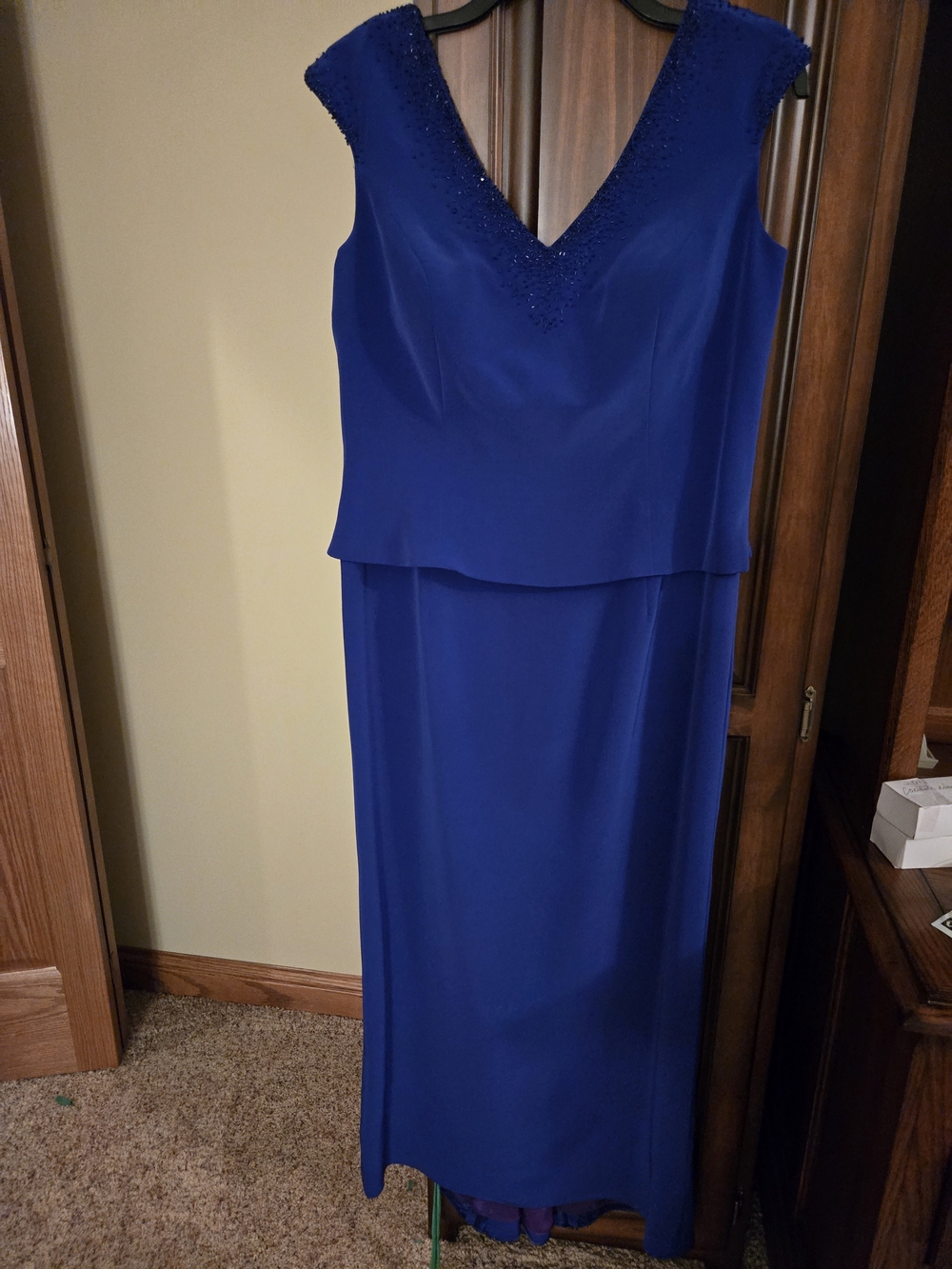 Elegant Royal Blue V-Neck Evening Dress With Matching Jacket